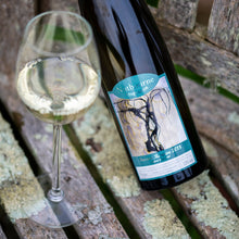 Load image into Gallery viewer, Nutbourne Sussex Reserve Still White Wine Bottle and Glass

